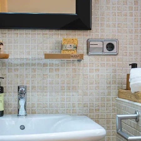 Ave Maria By Silastur アパート ヒホン