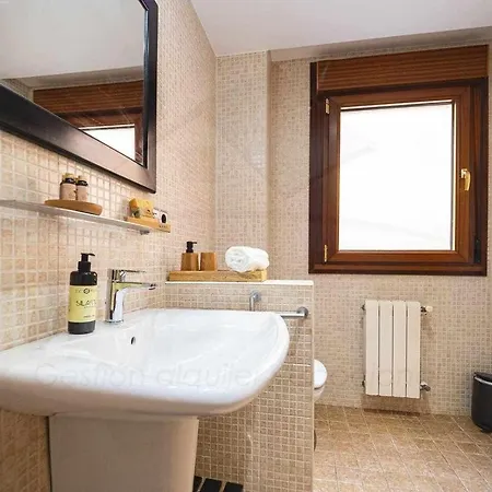 Ave Maria By Silastur アパート ヒホン